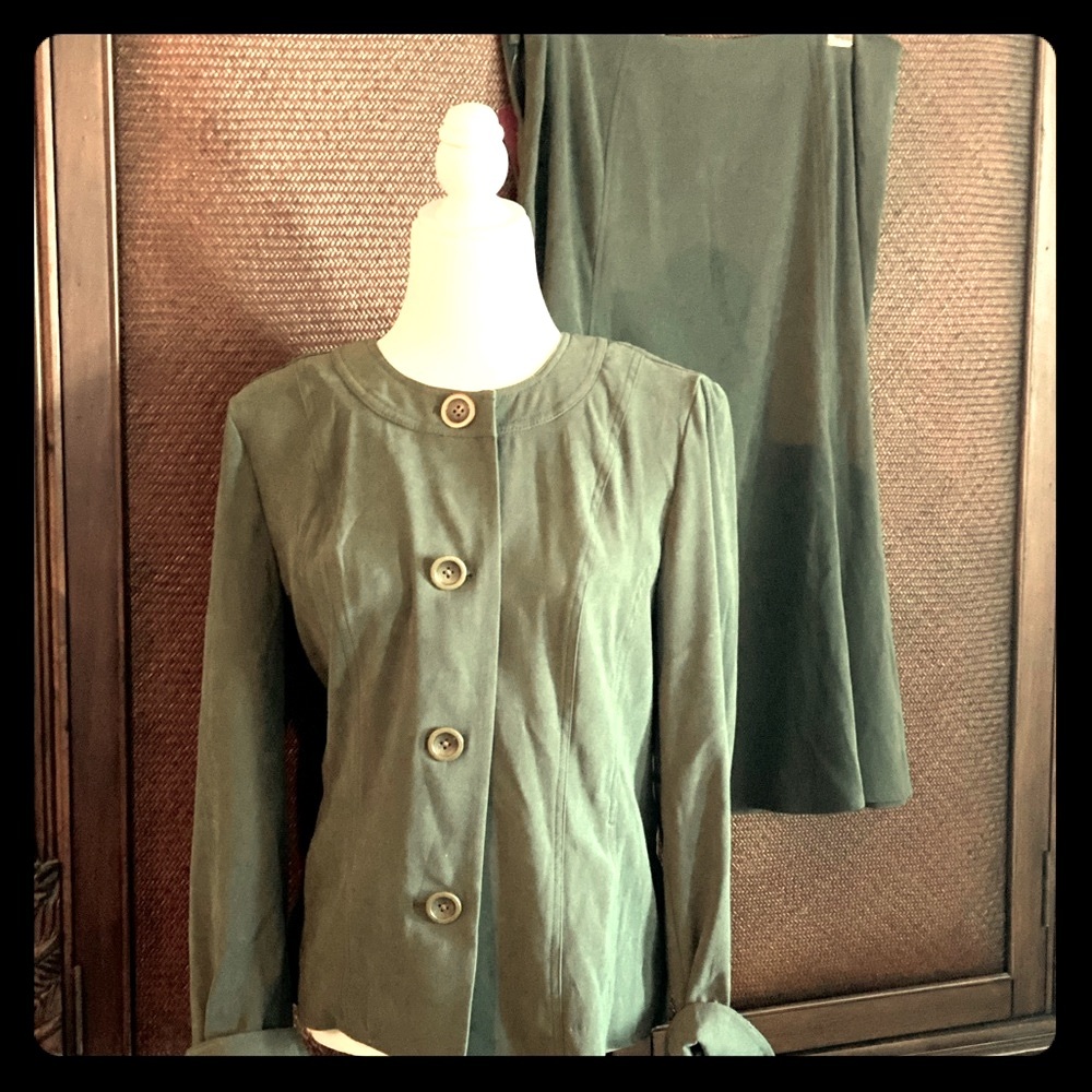 JM Collection Suede Suit, Jacket - Size 12